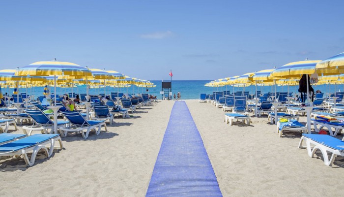 Hotel club Costa Verde spiaggia cefalù