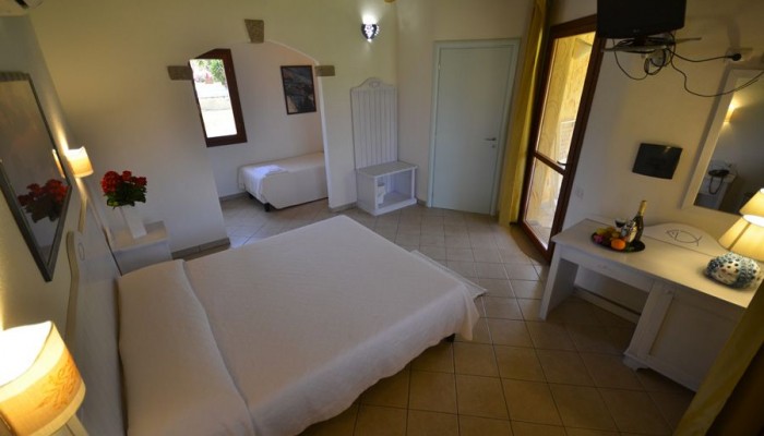 Limone Beach resort camere villini