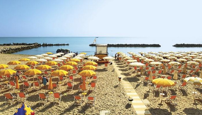 Club Esse Mediterraneo spiaggia