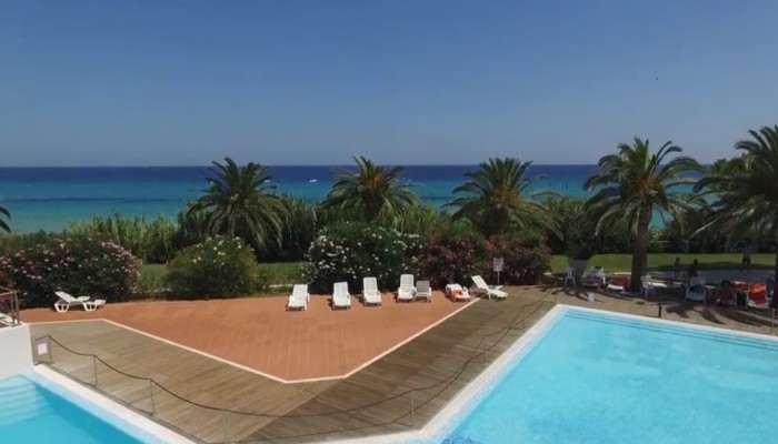 Free Beach Club villaggio sardegna costa rei direttamente sul mare
