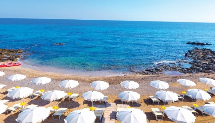 Torre Guaceto Resort Carovigno spiaggia mare